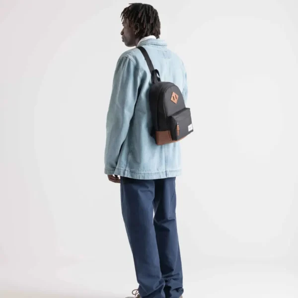 Τσάντα Ώμου Heritage 8L Black/Tan Herschel - Image 4